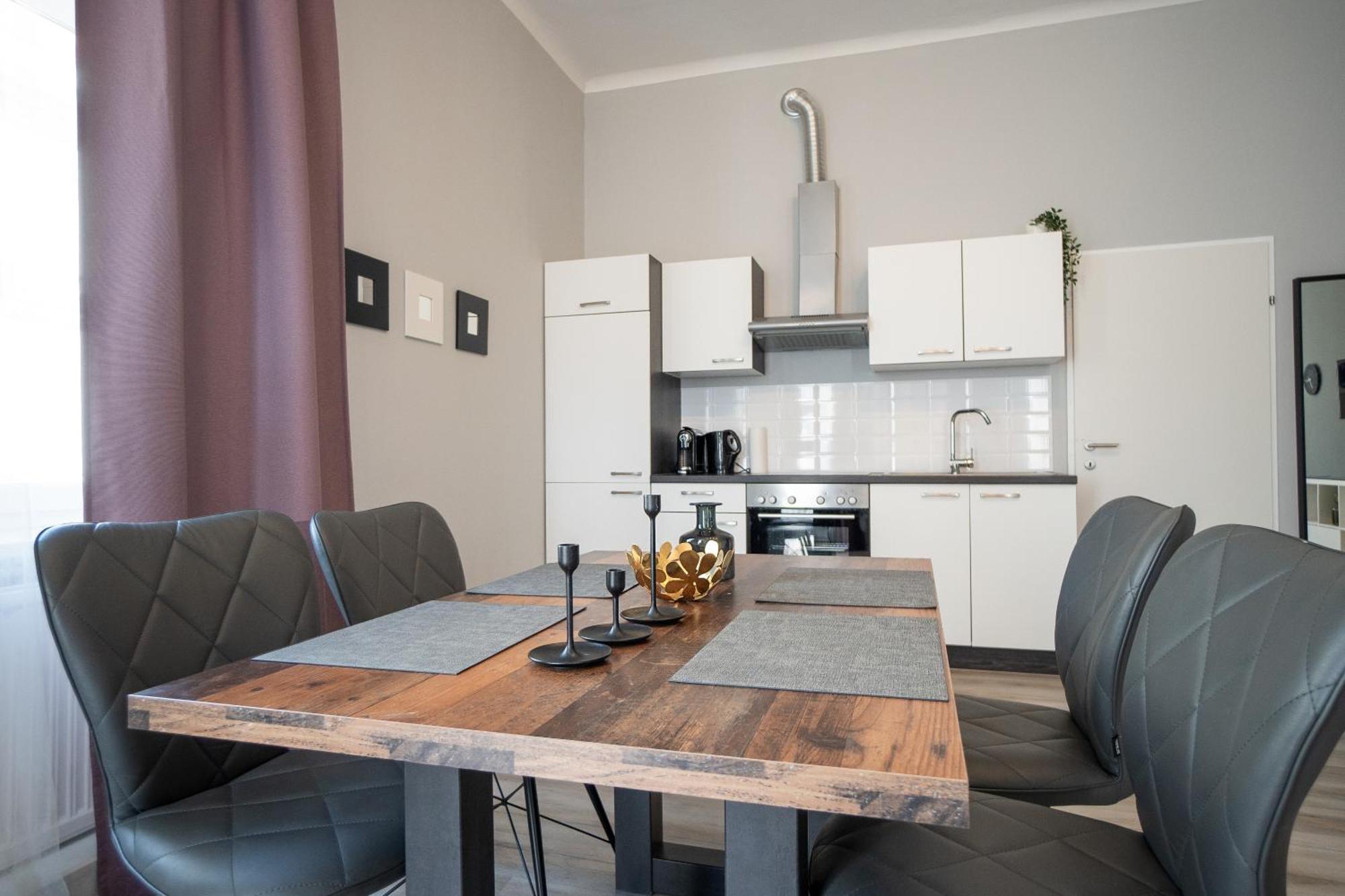 Beautiful New Near Center Appartement